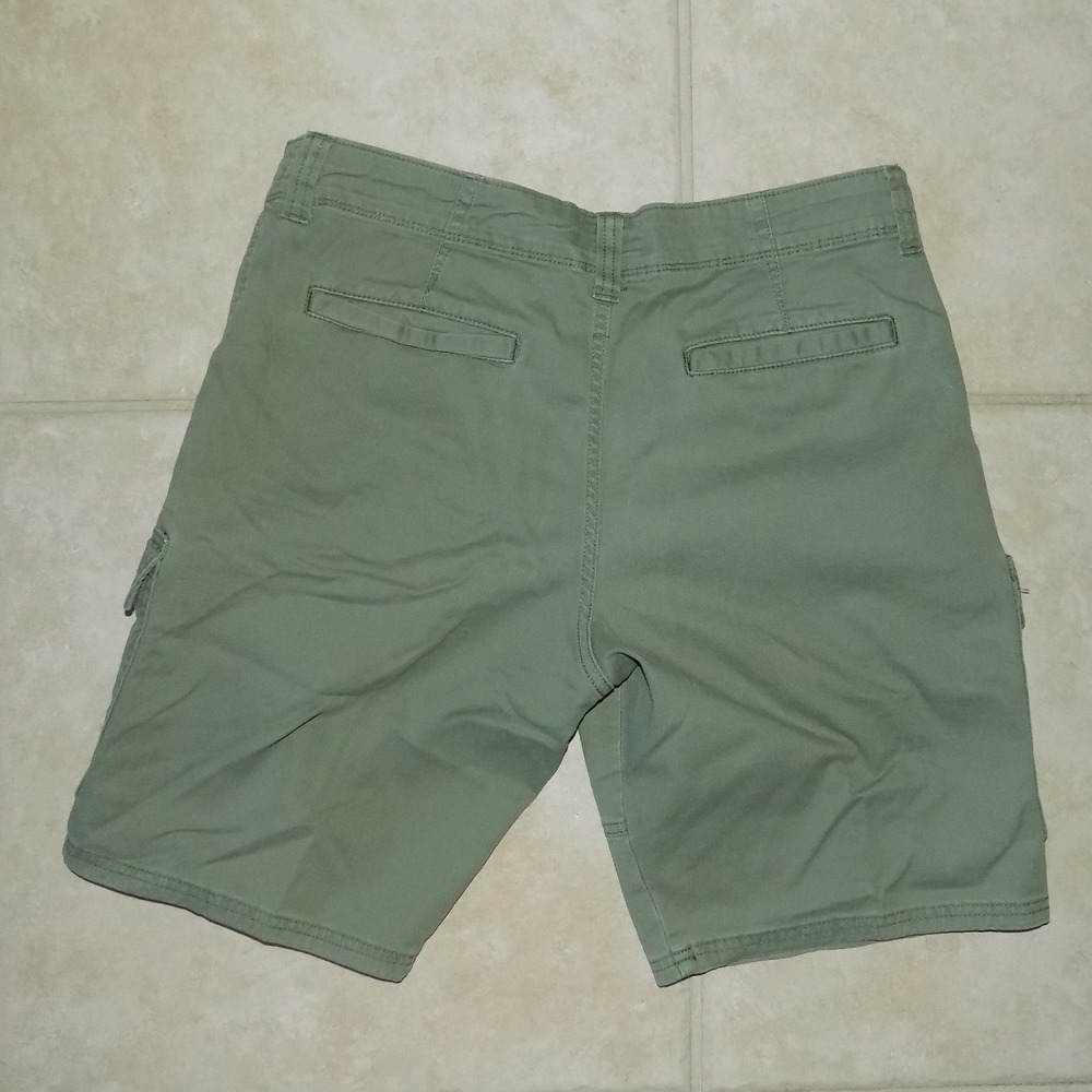 Wrangler Relaxed Fit Cargo Shorts Olive Green Mens 32x10 112366438 - Picture 6 of 6
